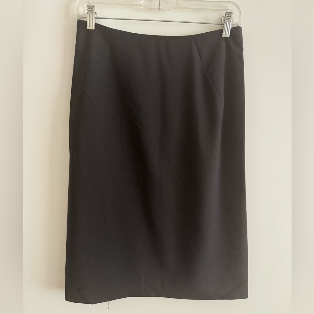 Theory, size 2 black pencil skirt